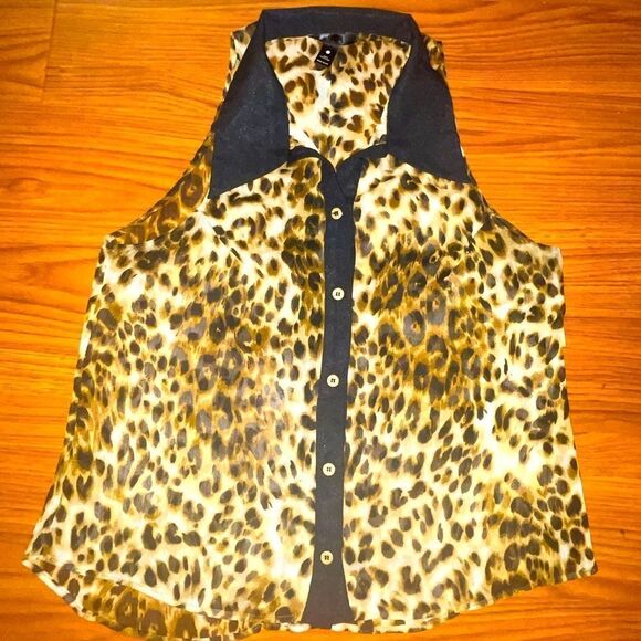 Women’s Leopard Top Size Small - Picture 1 of 1